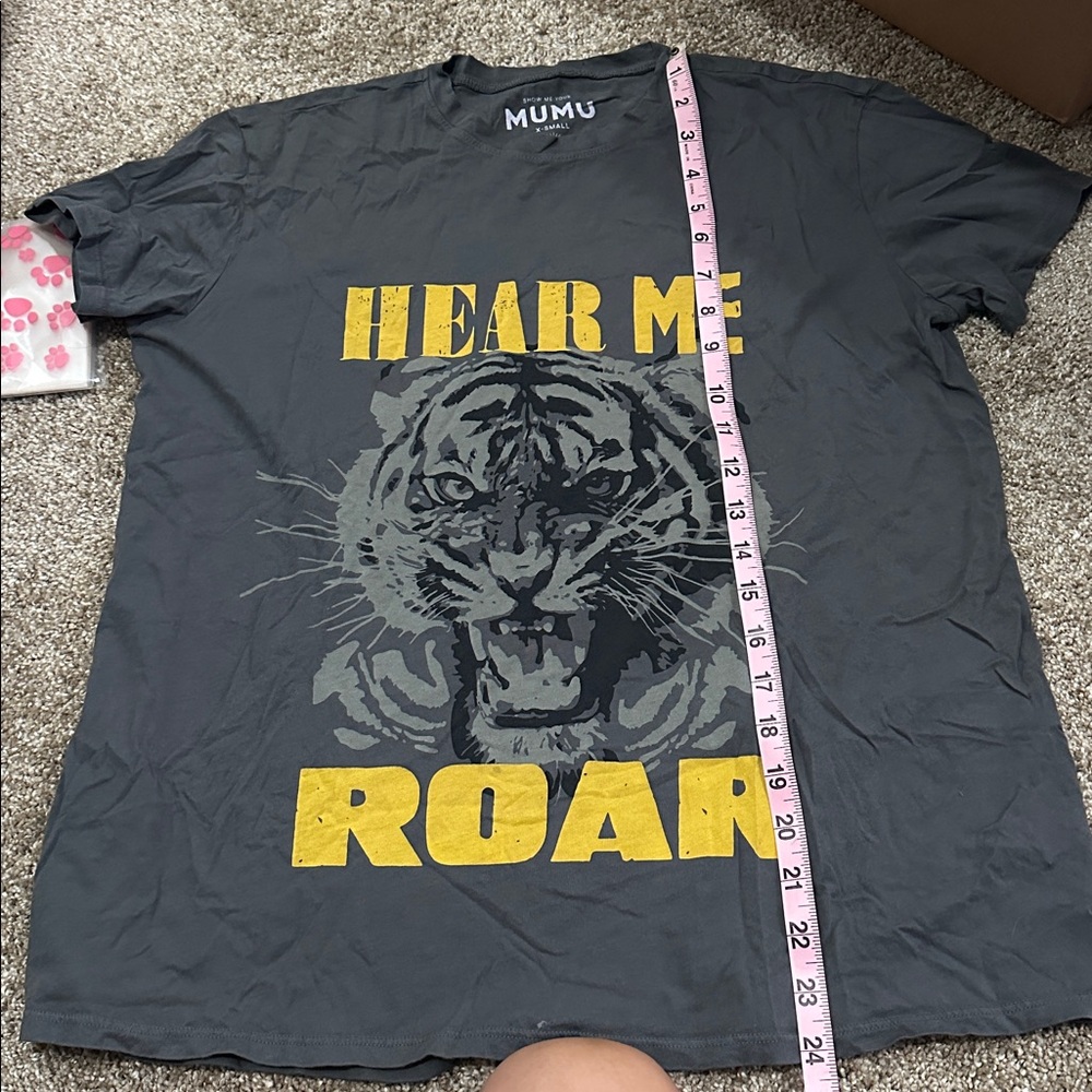Hear Me Roar T-shirt - Picture 6 of 8